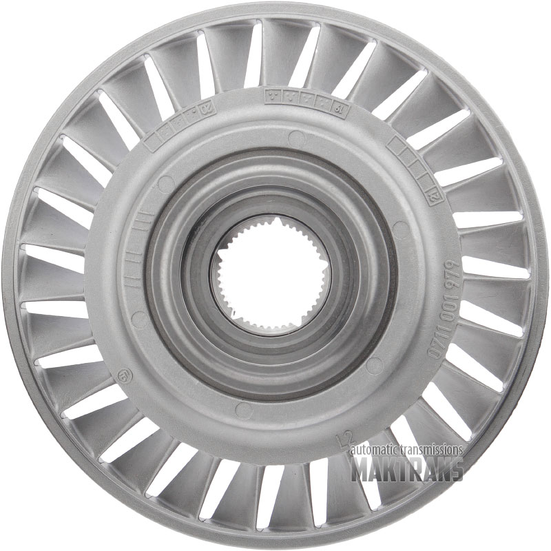 Колесо реакторное гидротрансформатора ZF 8HP70 870RE (7658) 0711001979 / [под опорную шайбу подшипника с 3 зубьями крепления]