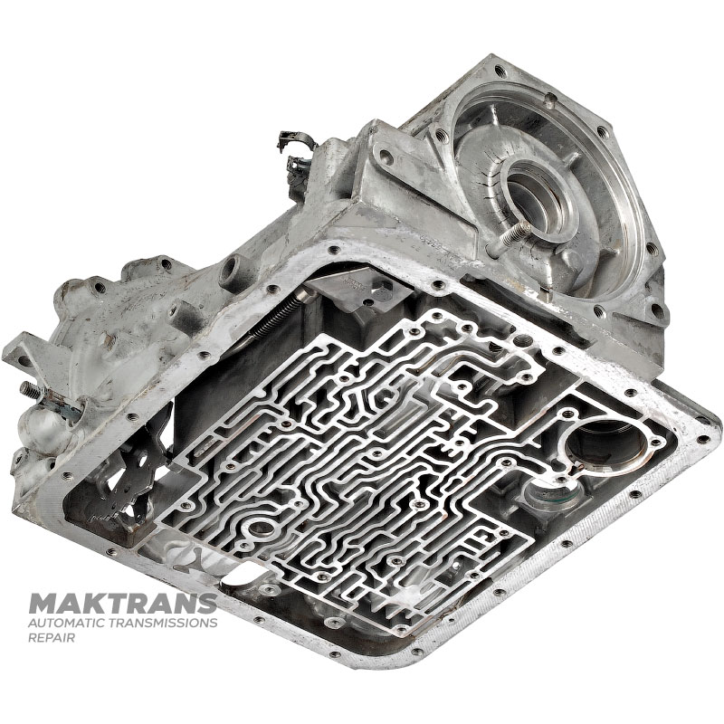 Корпус центральний GM 4L60E Chevrolet Corvette C5 - 24209316