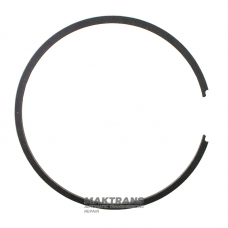 Стопорное кольцо пластикового корпуса сальника масляного насоса FORD 10R80  24271112