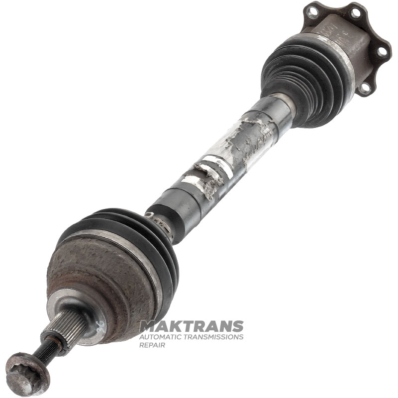 Полуось передняя правая VAG DSG7 3Q0407272BB — Passat B8 2.0 TDI 2015 (шлицев, 6 креп. отверстий, вн.Ø отверстия 10.35 мм, 50 мм расстояние между крепежными отверстиями)