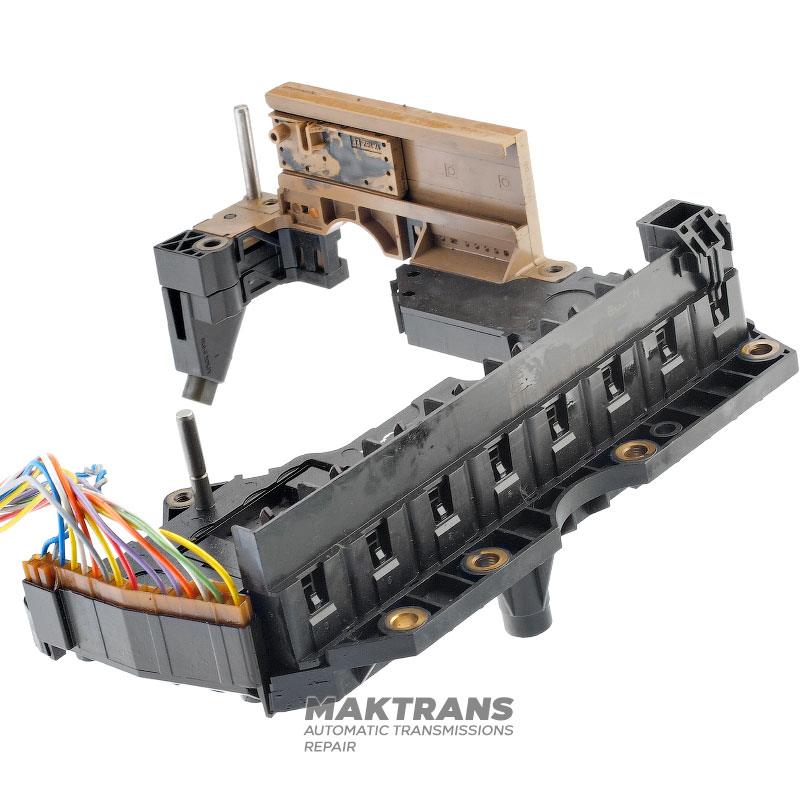 Електронний блок керування TCM ZF 6HP26A (09E) AUDI A4 B7 S4 4.2L 5V (GNT GHB) — software 4E0910156E / AUDI part № 09E927156A / BOSCH 260550009