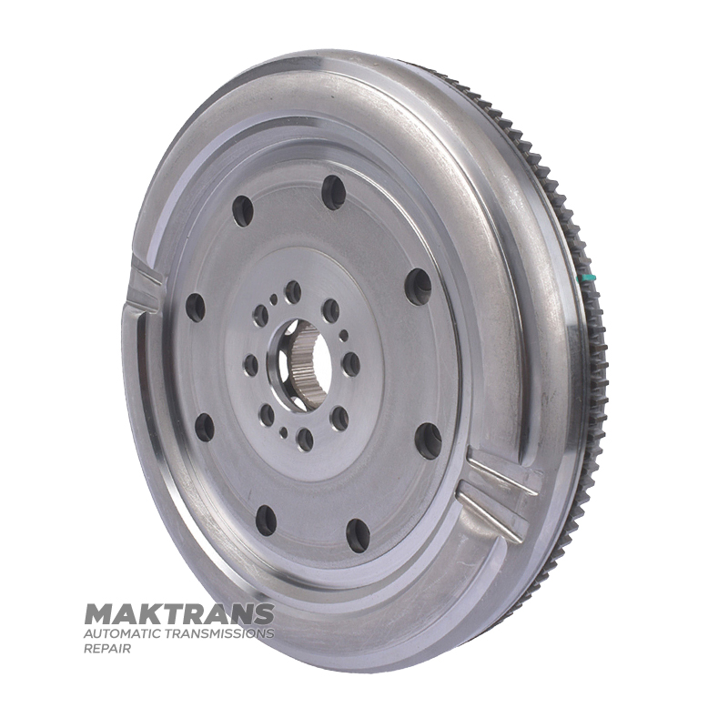 Двухмассовый маховик(132 зуба, 8 крепежных отверстий) DQ250 02E DSG6 — 06J105266D (VW / AUDI / SEAT / SKODA 1.8L - 2.0L TFSI)
