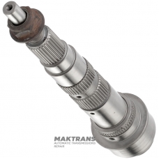 Входной / выходной вал раздаточной коробки BorgWarner BW4440 — 68101736AA, 68147632AA (общая длина вала 322 мм)