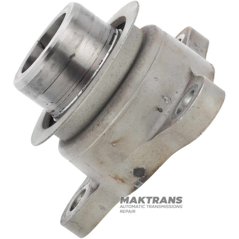 Фланець задній роздавальної коробки BorgWarner BW4440, 68055339AA, 68055339AA — 3 отвори кріплення (вн.Ø 12.20 мм), 30 шліців, (CHRYSLER 300 V6 3.6L, 845R